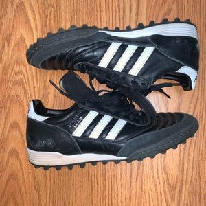 Adidas Mundial Turf Shoe